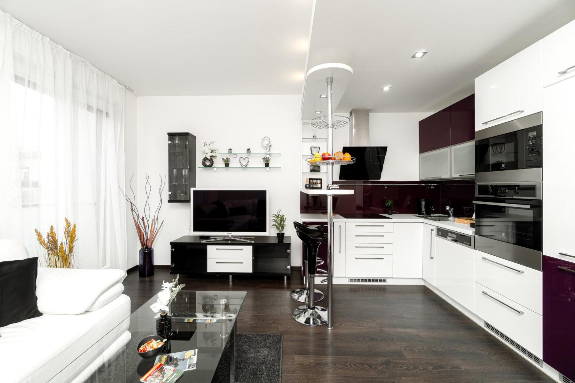 Bnb New Beautiful Apartment In The Center Of Ostrava With Option Garage Parking Extérieur photo