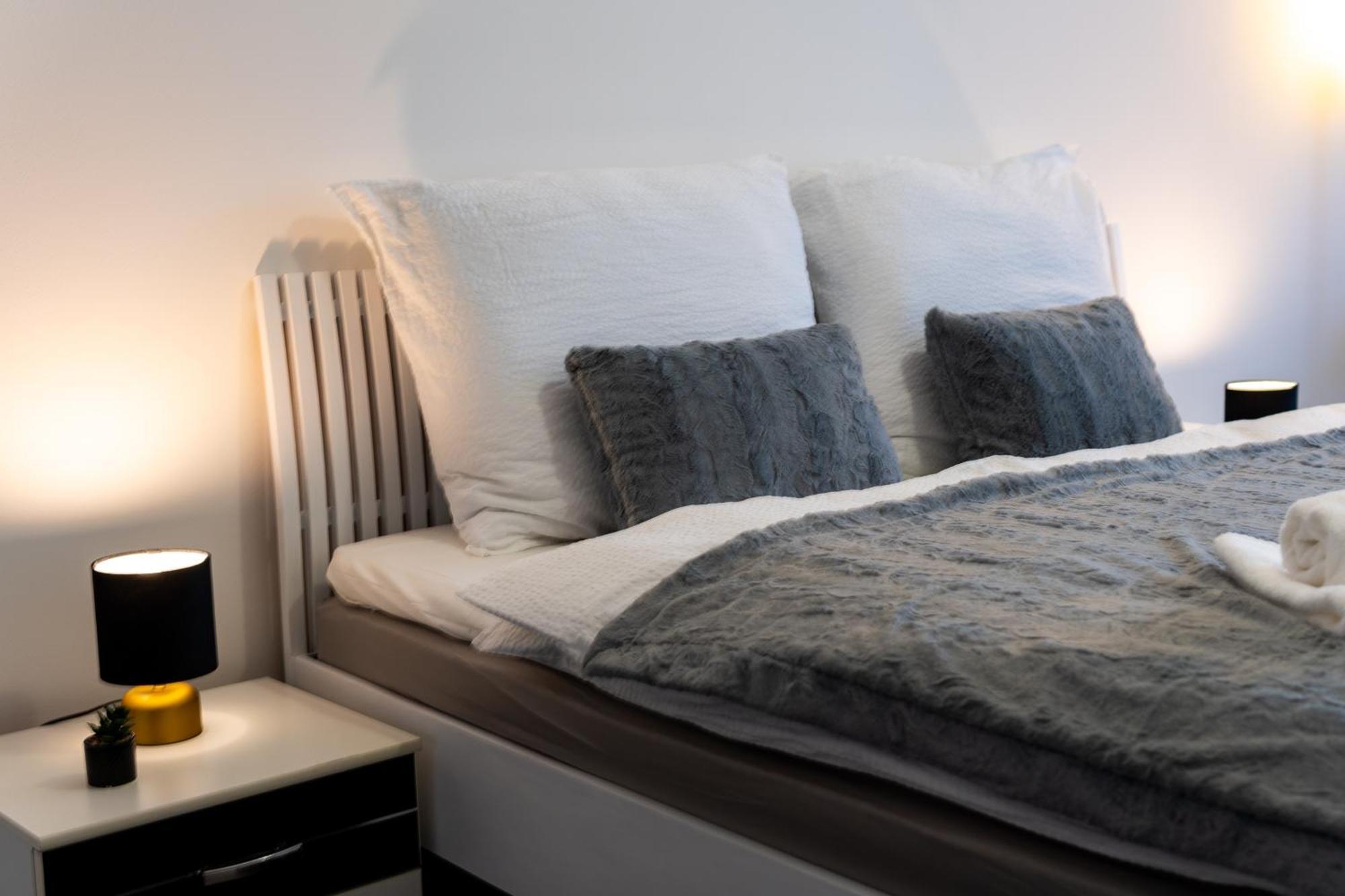 Bnb New Beautiful Apartment In The Center Of Ostrava With Option Garage Parking Extérieur photo