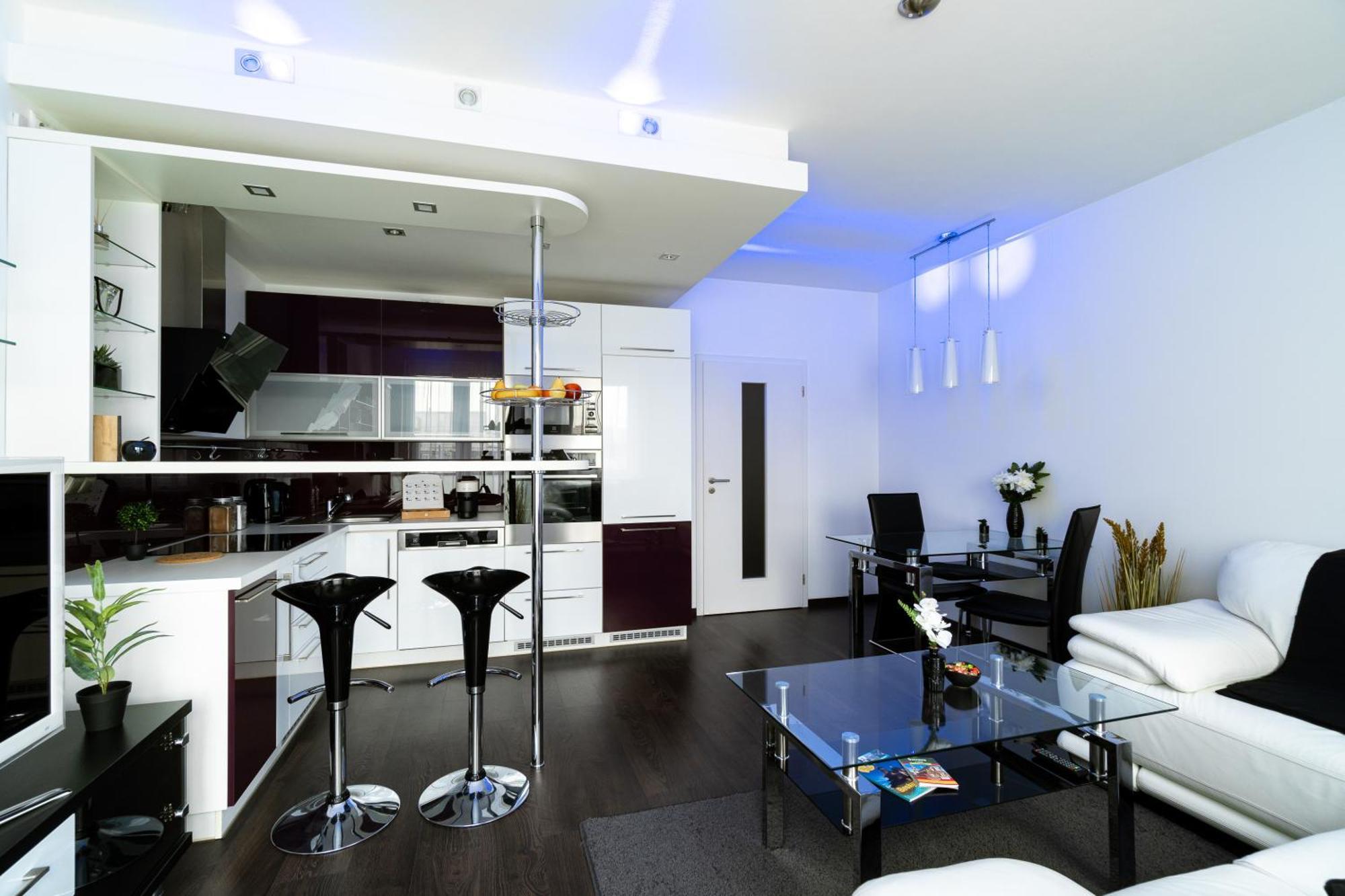 Bnb New Beautiful Apartment In The Center Of Ostrava With Option Garage Parking Extérieur photo