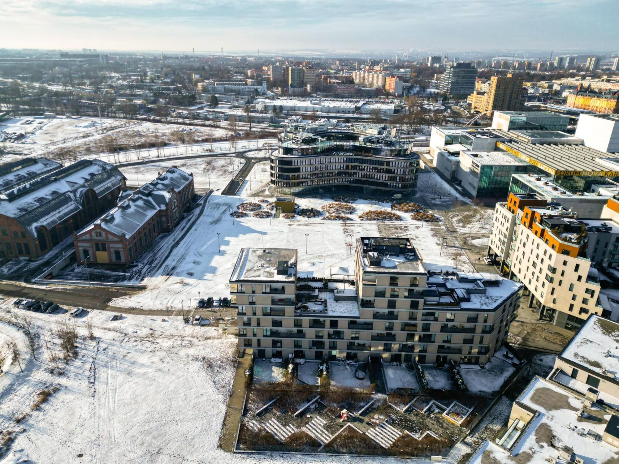 Bnb New Beautiful Apartment In The Center Of Ostrava With Option Garage Parking Extérieur photo