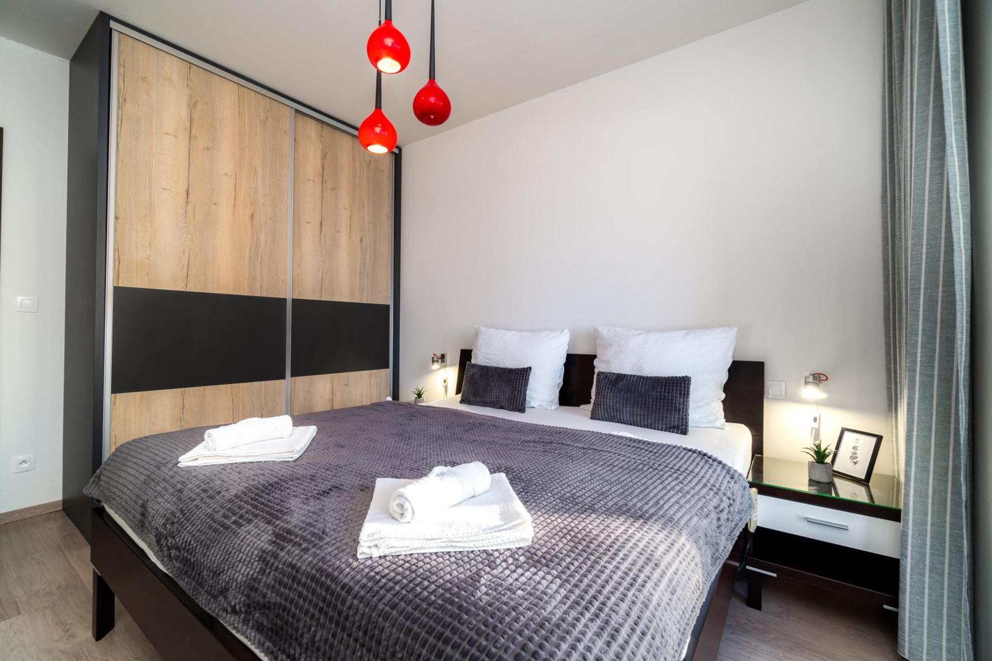 Bnb New Beautiful Apartment In The Center Of Ostrava With Option Garage Parking Extérieur photo
