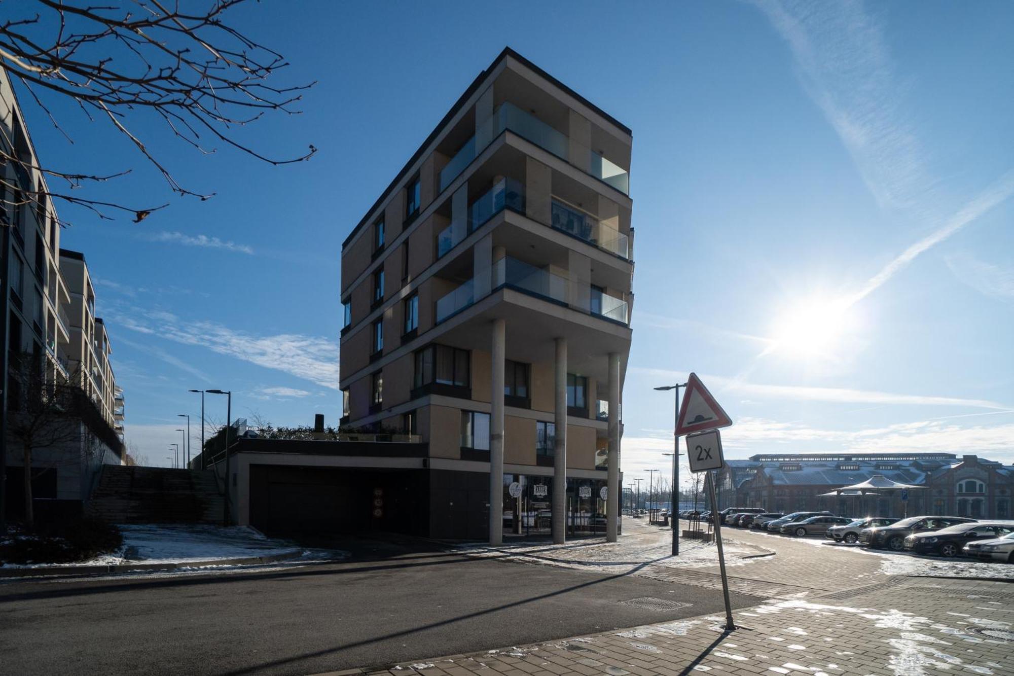 Bnb New Beautiful Apartment In The Center Of Ostrava With Option Garage Parking Extérieur photo